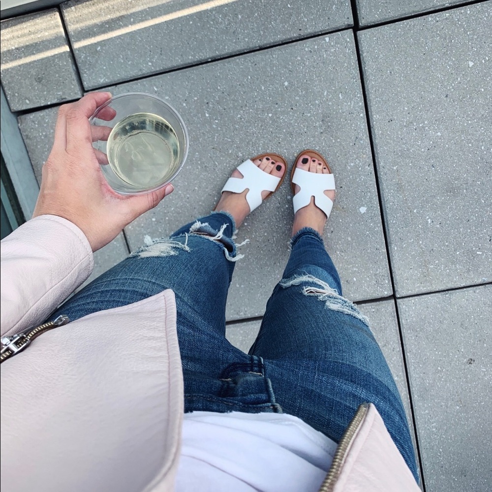 White sandals - Picture 3 of 3